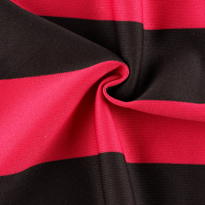 Kain Rajut Warp Bergaris Merah Dan Hitam